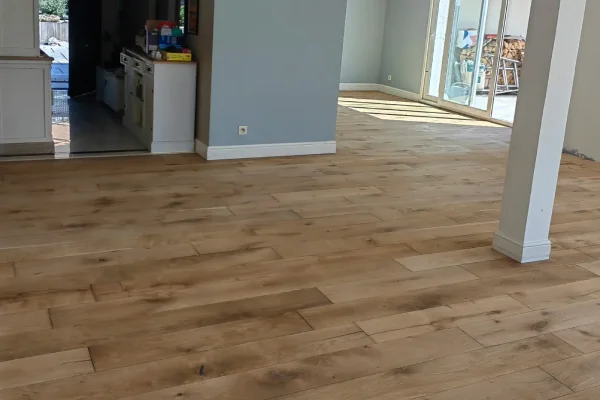 Chêne naturel poncé prêt pour vitrification — 2M Parquet Net Messery
